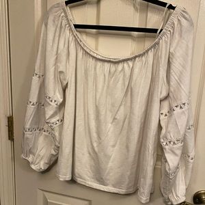 XL Lilly Pulitzer Katt Off the shoulder top in resort white in great condition